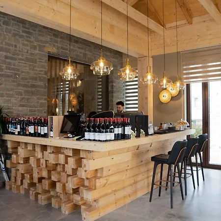 Hotel Ura E Kovacit Agrotourism Voskopoje
