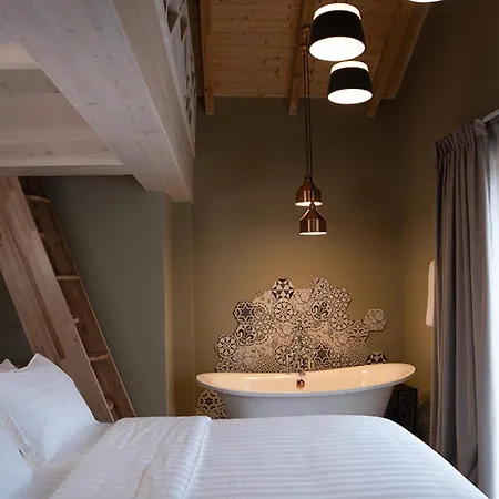 Ura E Kovacit Agrotourism Hotel Voskopoje