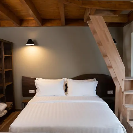 Ura E Kovacit Agrotourism Hotel