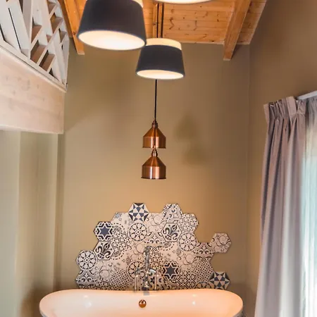 Ura E Kovacit Agrotourism * Voskopoja