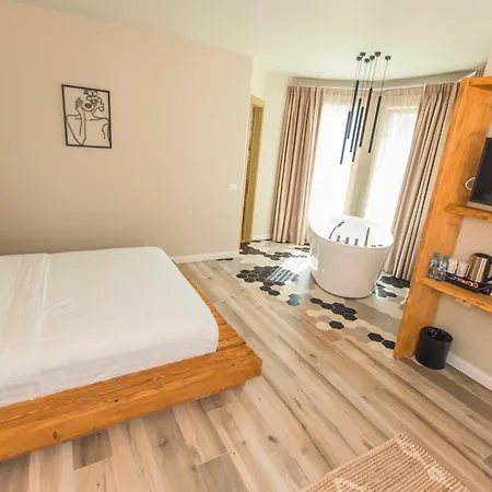 Hotel Ura E Kovacit Agrotourism