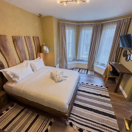 فندق Ura E Kovacit & Agrotourism Voskopojë