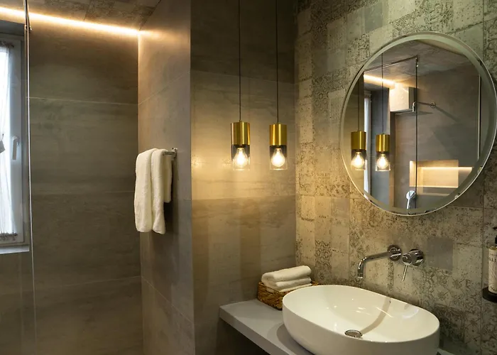 Ura E Kovacit Agrotourism Hotel Voskopojë