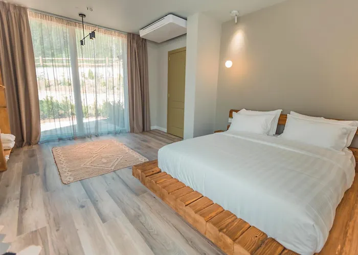 Ura E Kovacit Agrotourism Hotel Voskopojë