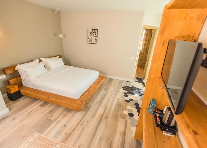 Ura E Kovacit Agrotourism Voskopojë